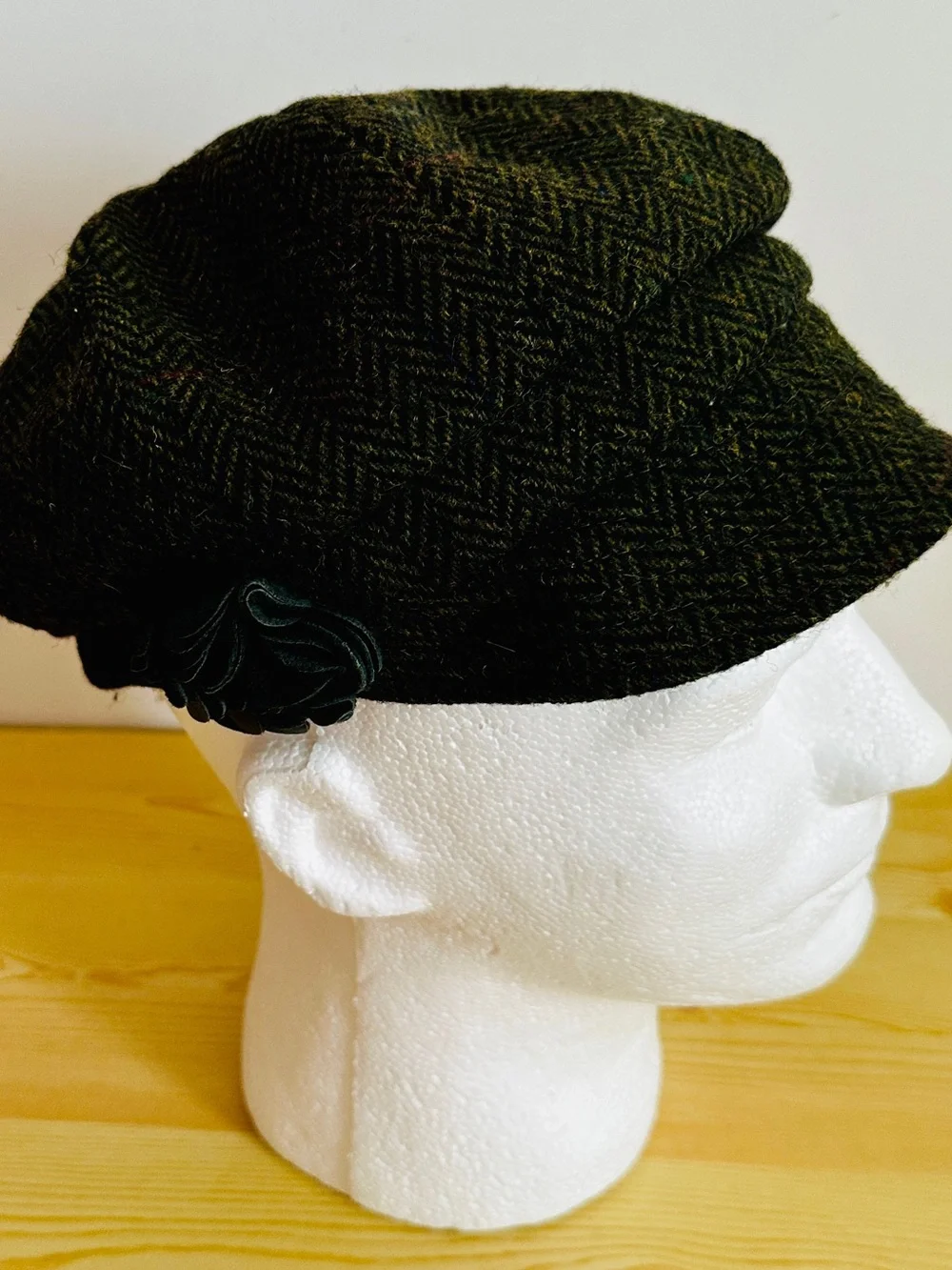 Mucros Weavers Ireland olive green